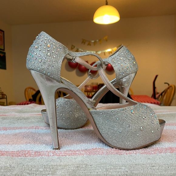 De Blossom Collections Rhinestone Glittery Heels Size 7.5 - Picture 8 of 16
